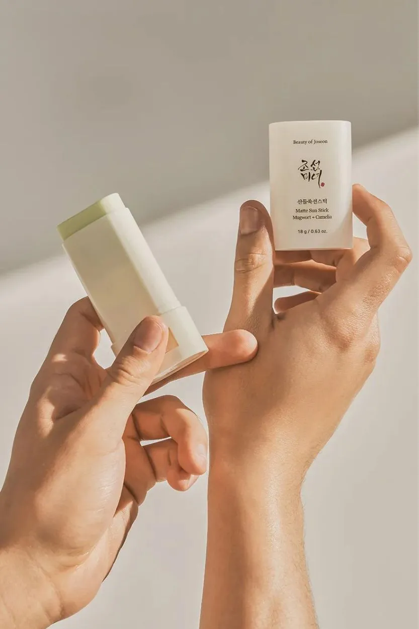 Beauty of Joseon Sunscreen Stick - Matte Sun Stick (Mugwort   Camelia) - 18g