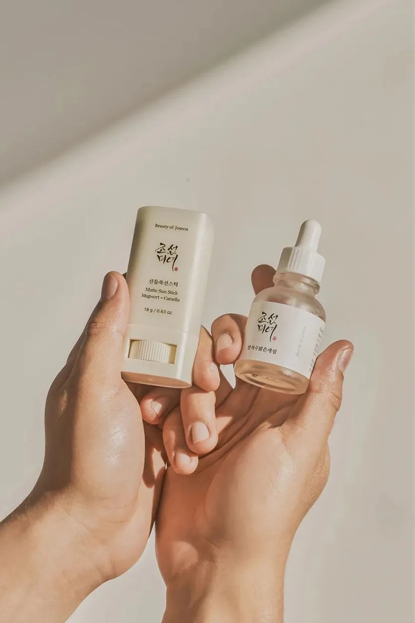 Beauty of Joseon Sunscreen Stick - Matte Sun Stick (Mugwort   Camelia) - 18g
